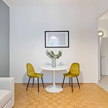 Gorgeous Flat In The Design District Apartment Милано Екстериор снимка