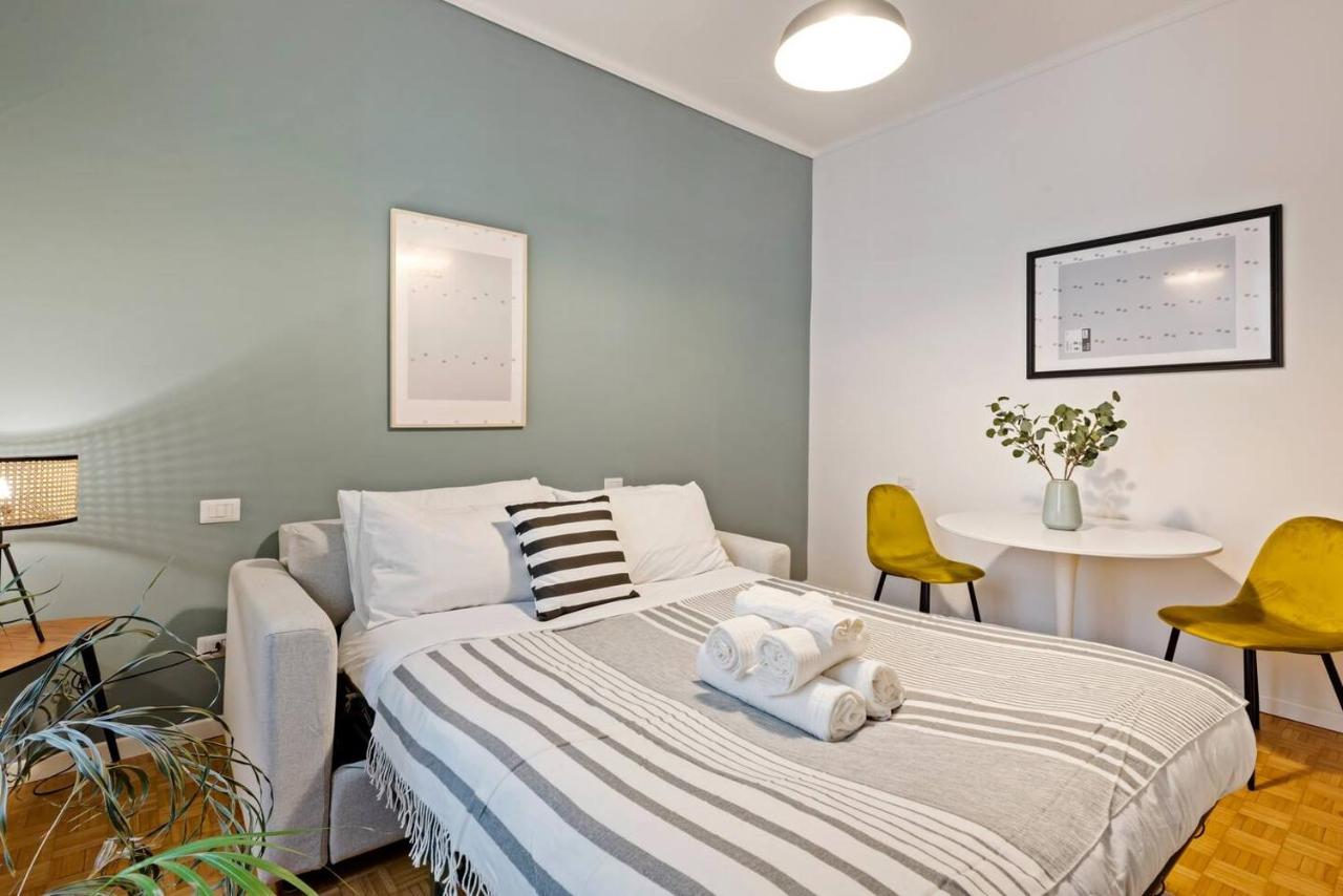 Gorgeous Flat In The Design District Apartment Милано Екстериор снимка